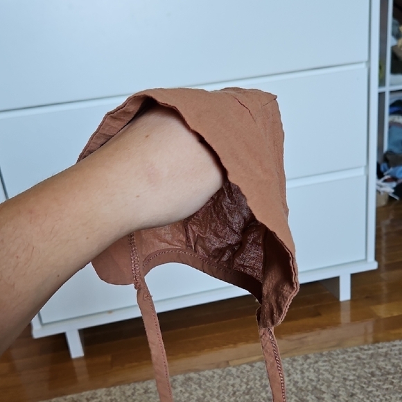 Lemon Kids Set in Warm Brown, Bonnet And Bubble Romper - Picture 9 of 10